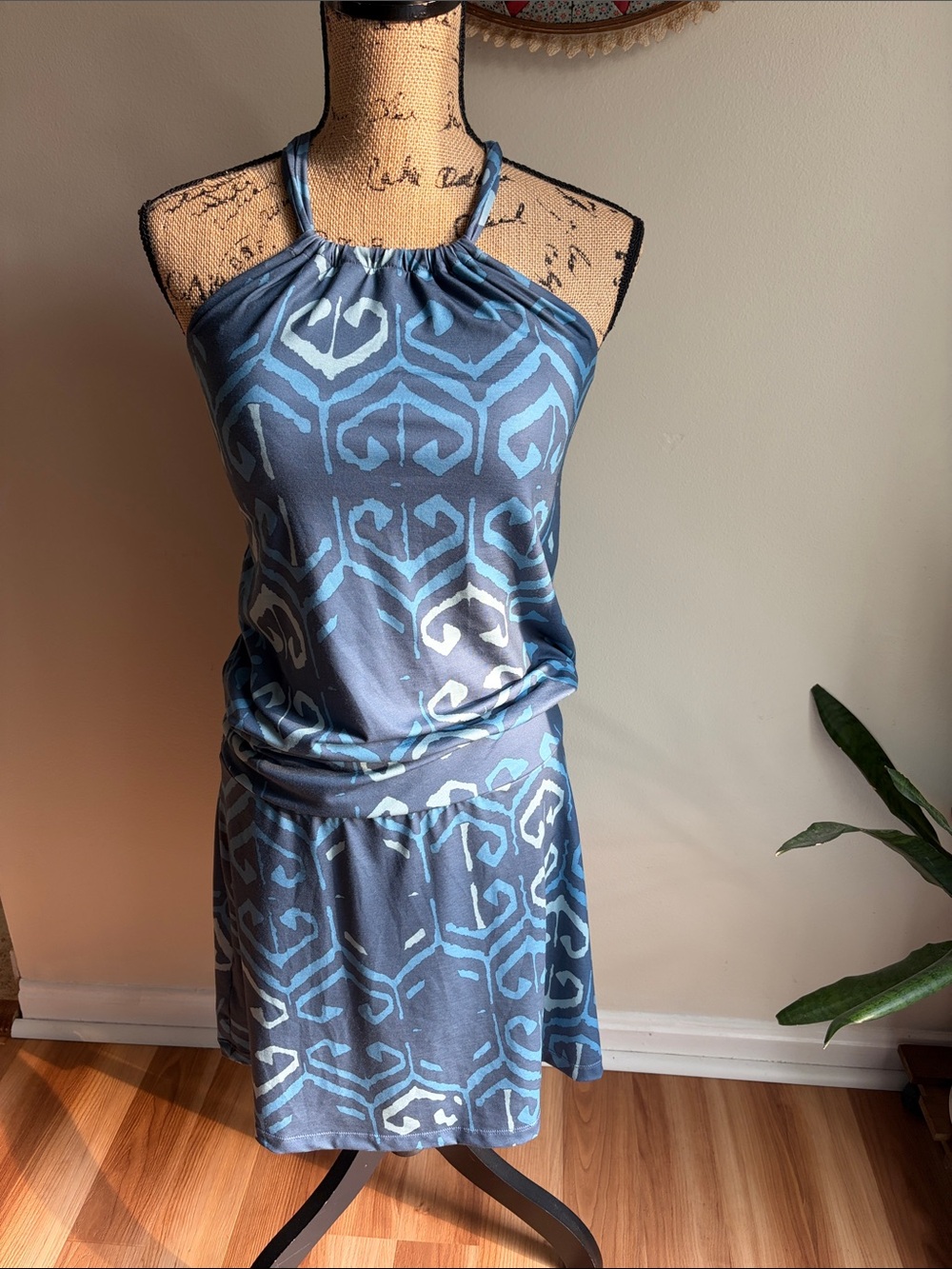 Prana Avore Cross Halter Back Dress Athletic Nickel Azulejos - Picture 3 of 11